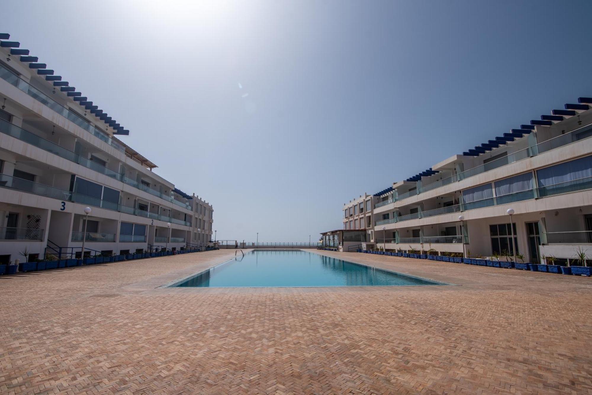 Appartement Pied Dans L'Eau Avec Piscine Awrir Bagian luar foto