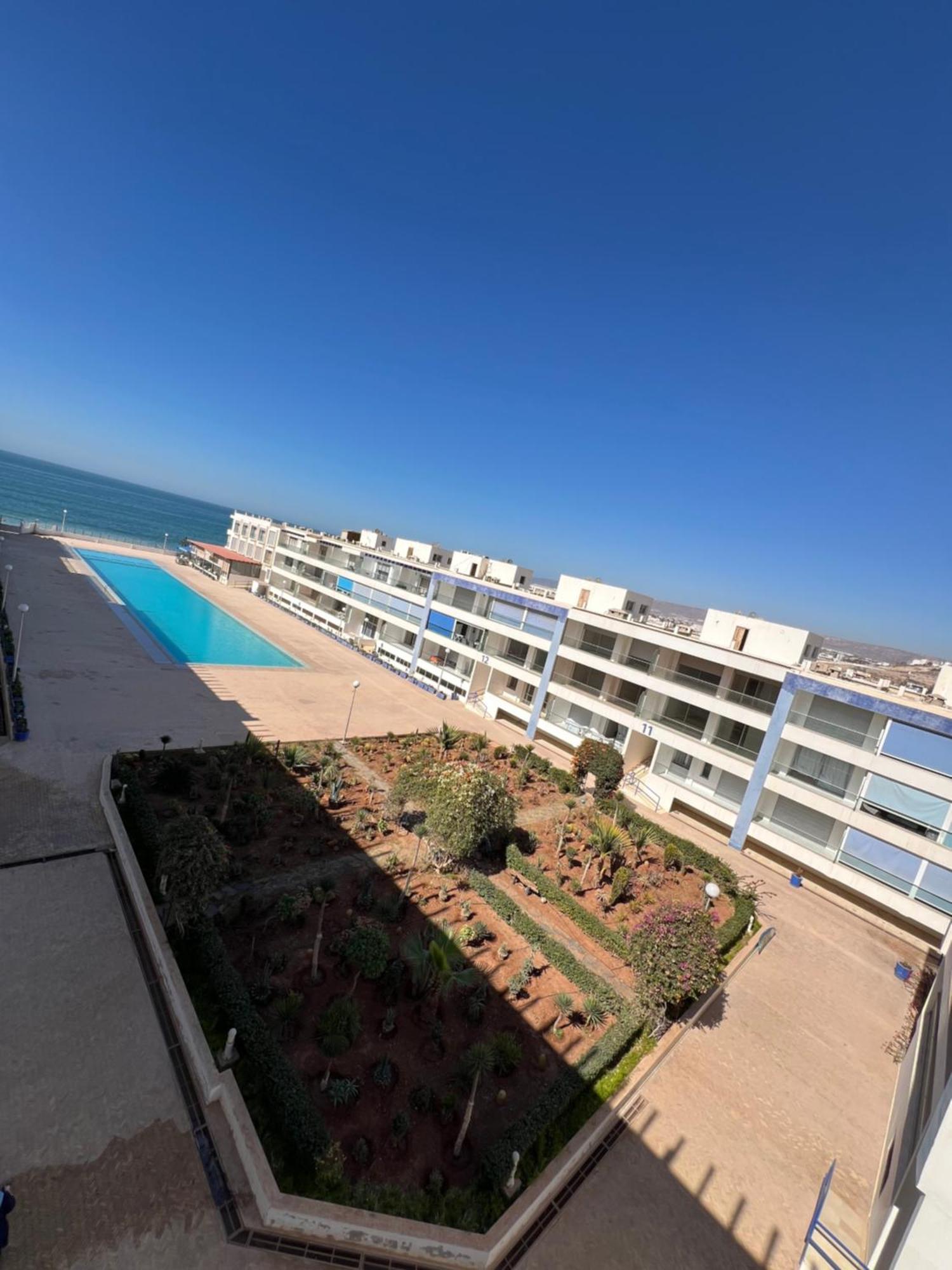 Appartement Pied Dans L'Eau Avec Piscine Awrir Bagian luar foto